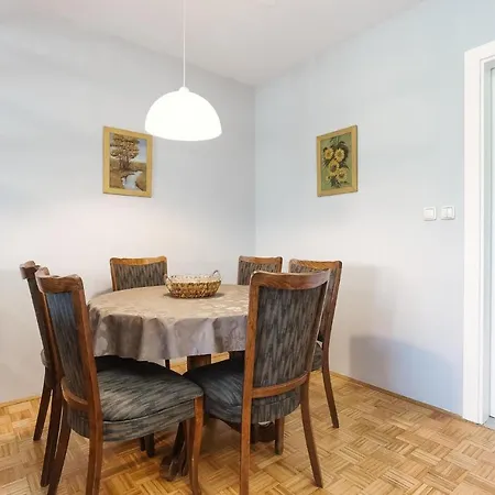 Apartment Suzana *
